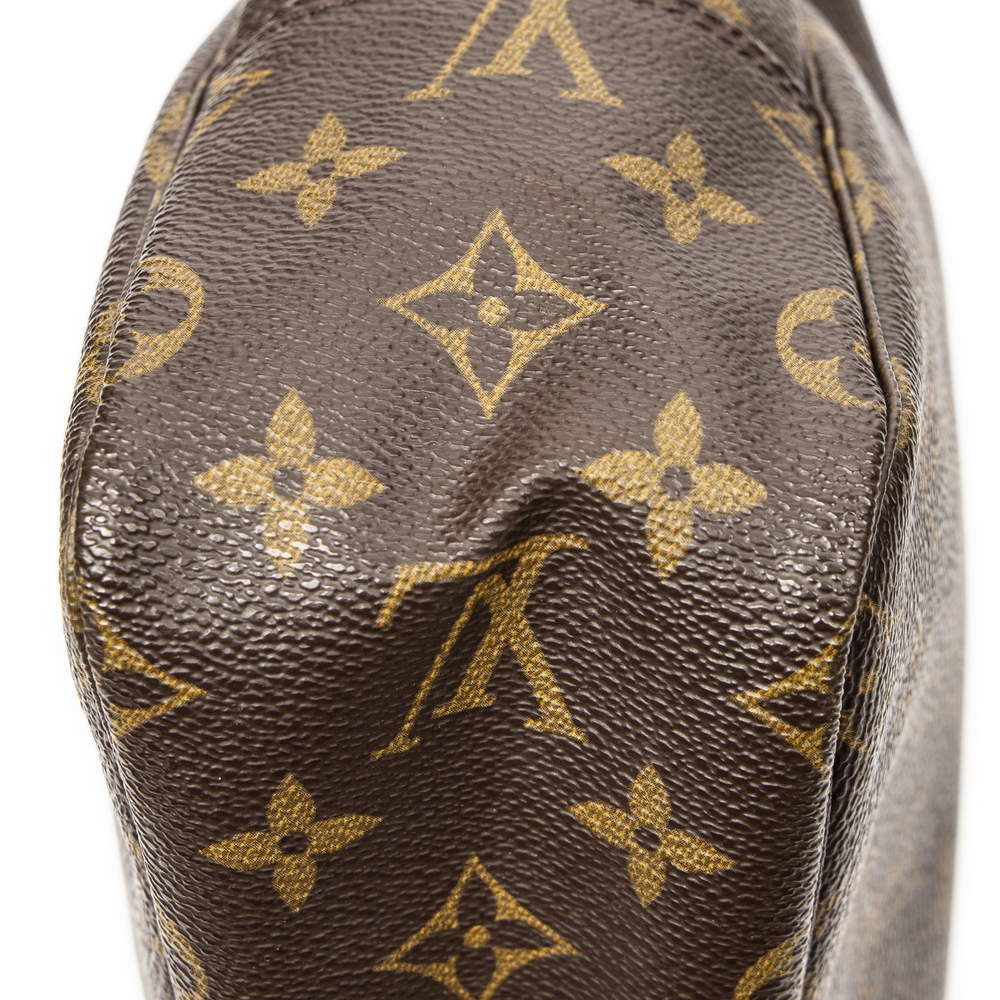 Louis Vuitton Toiletry Pouch GM - Picture 8 of 10